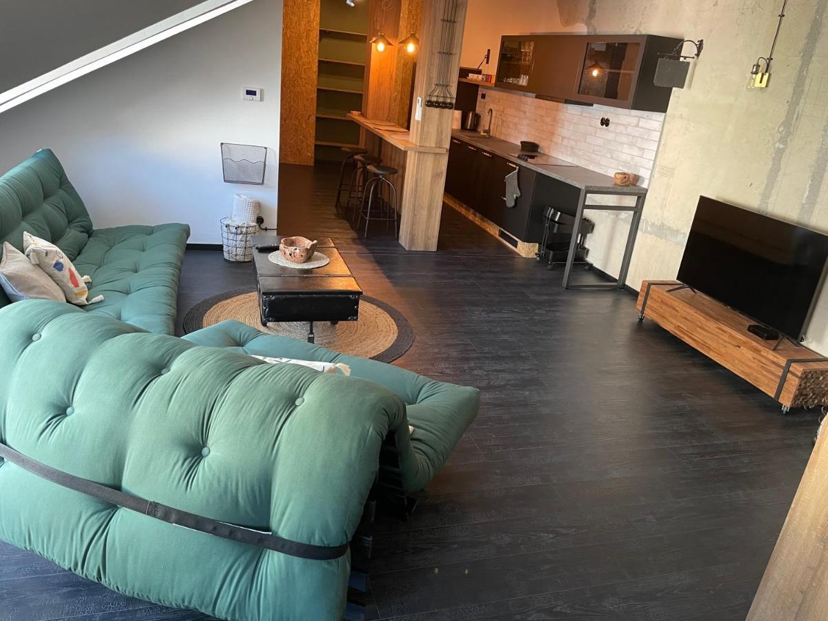 Kavart Apartments Trencin Luaran gambar